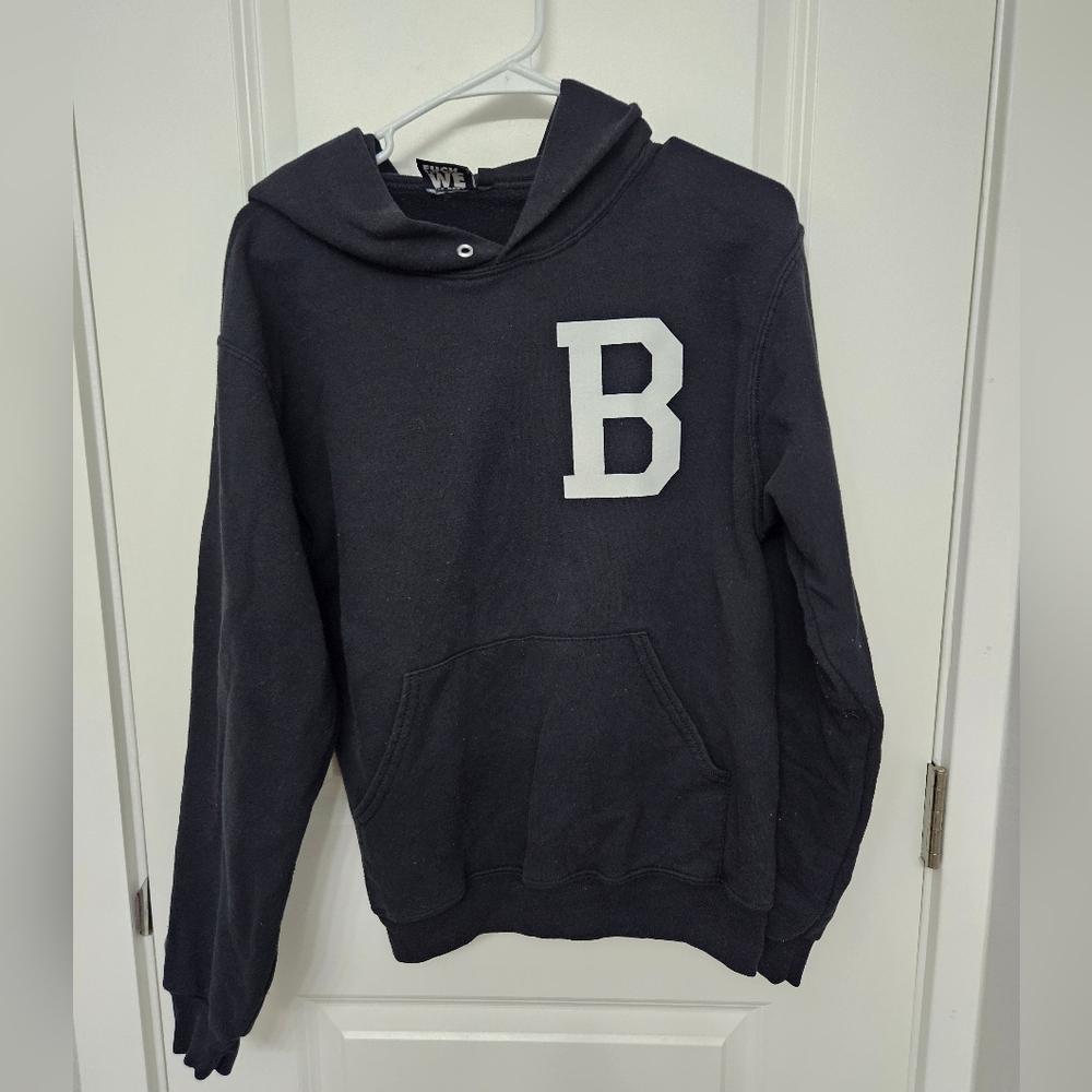 BREEZY EXCURSION EMBROIDERED VARSITY LETTERMAN B HOODIE SIZE SMALL